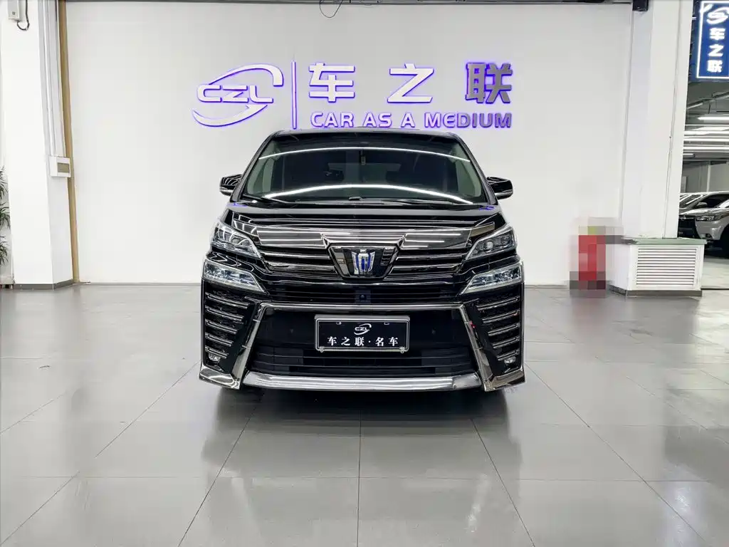 Toyota Vellfire — миниатюра 2