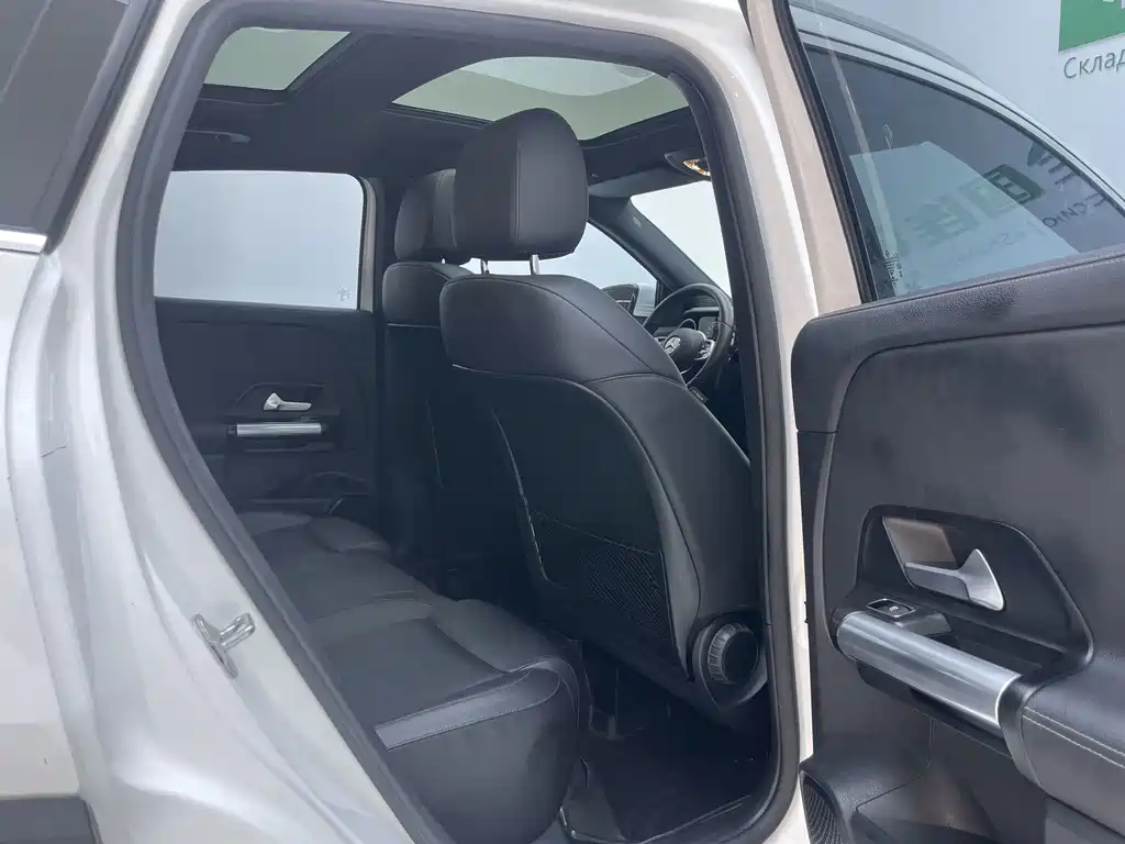 Mercedes-Benz GLA — миниатюра 27
