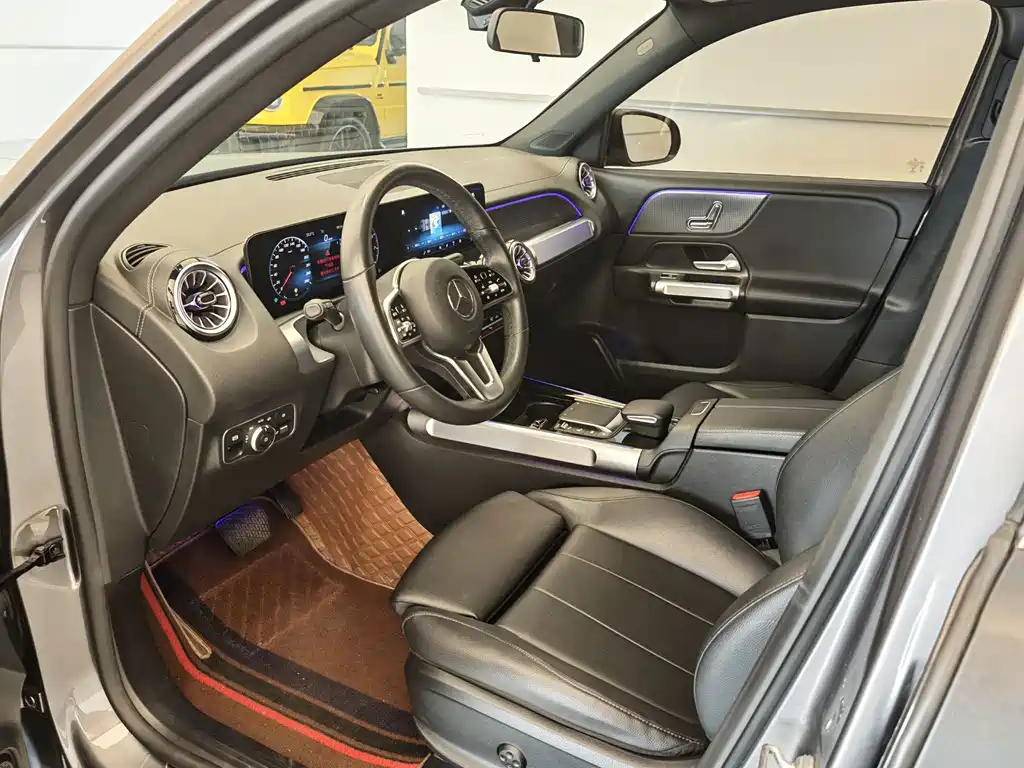 Mercedes-Benz GLB — миниатюра 8
