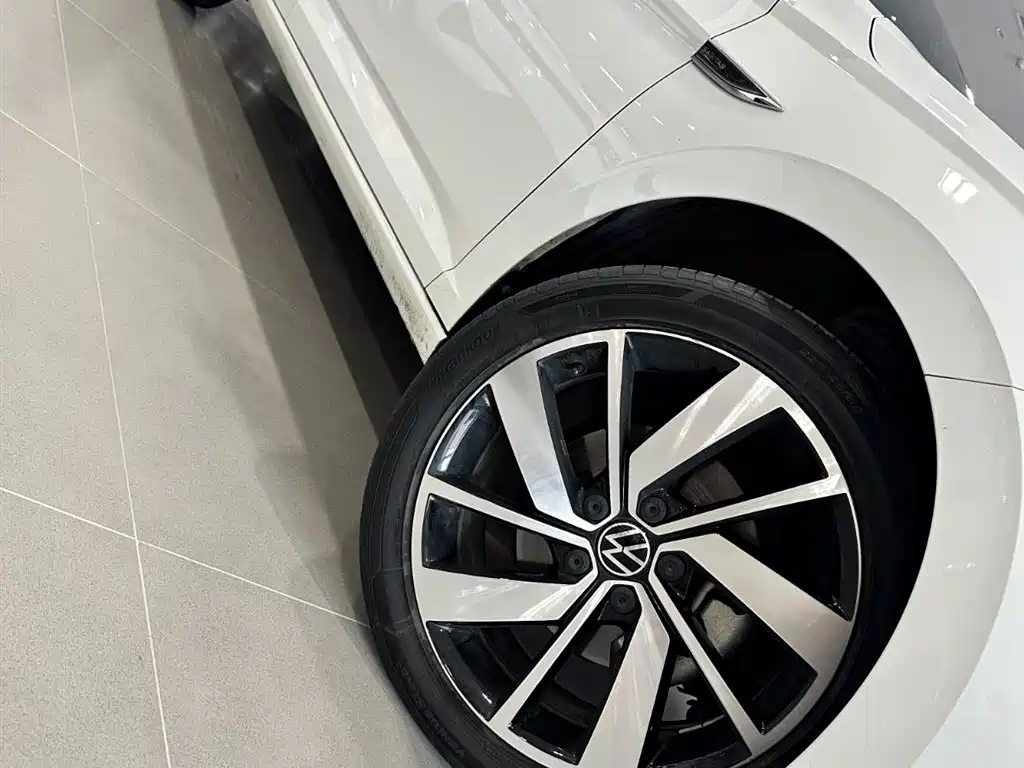 Volkswagen Sagitar — миниатюра 26