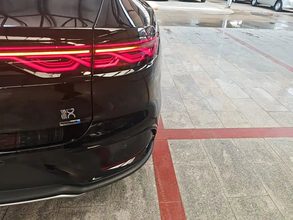 BYD Han — миниатюра 8