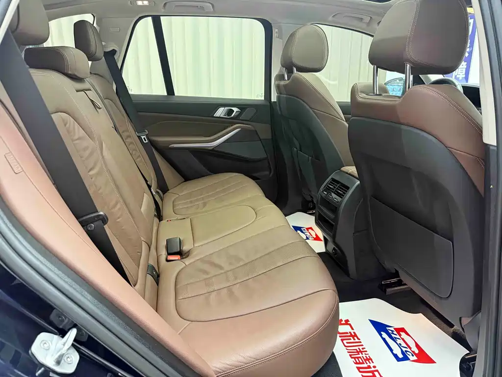 BMW X5 (Import) — миниатюра 16