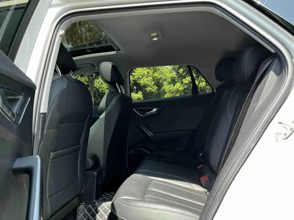 Audi Q2L — миниатюра 16