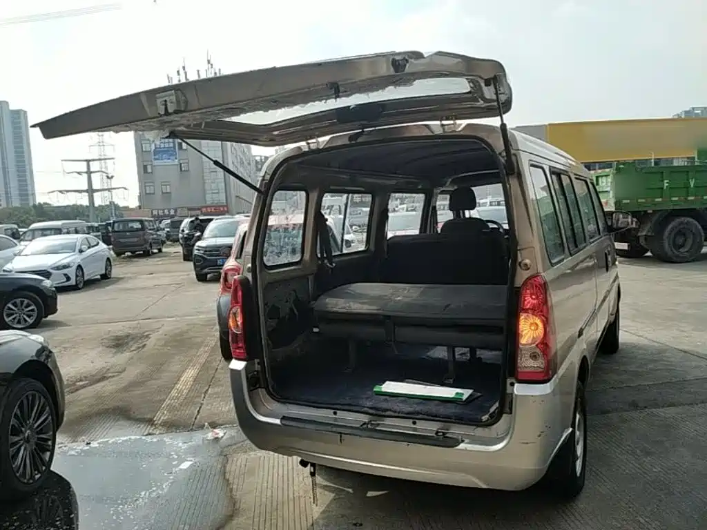 Wuling Rongguang — миниатюра 19
