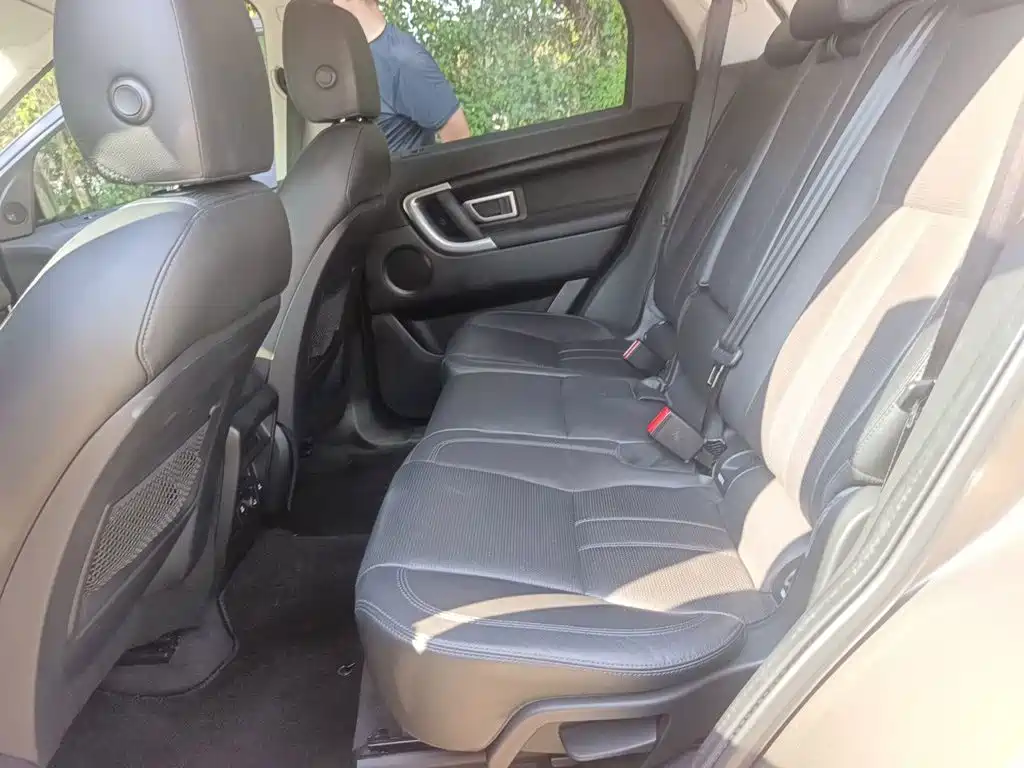 Land Rover Discovery Sport — миниатюра 18