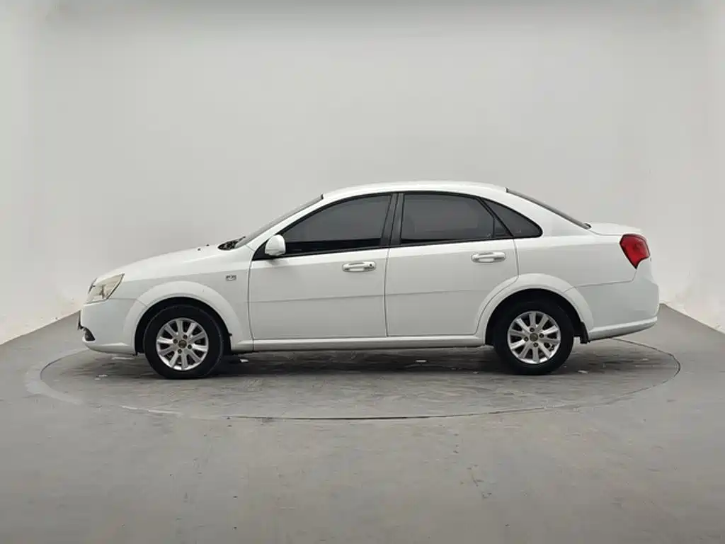 Buick Excelle — миниатюра 2