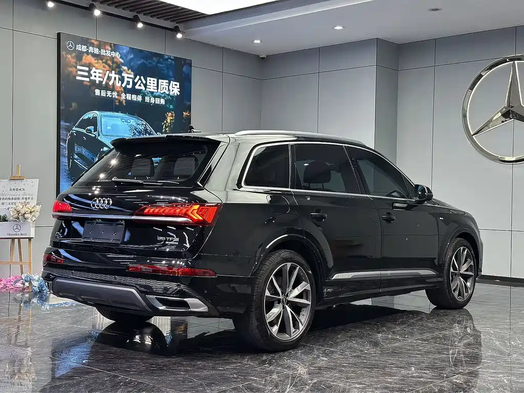 Audi Q7 — миниатюра 7