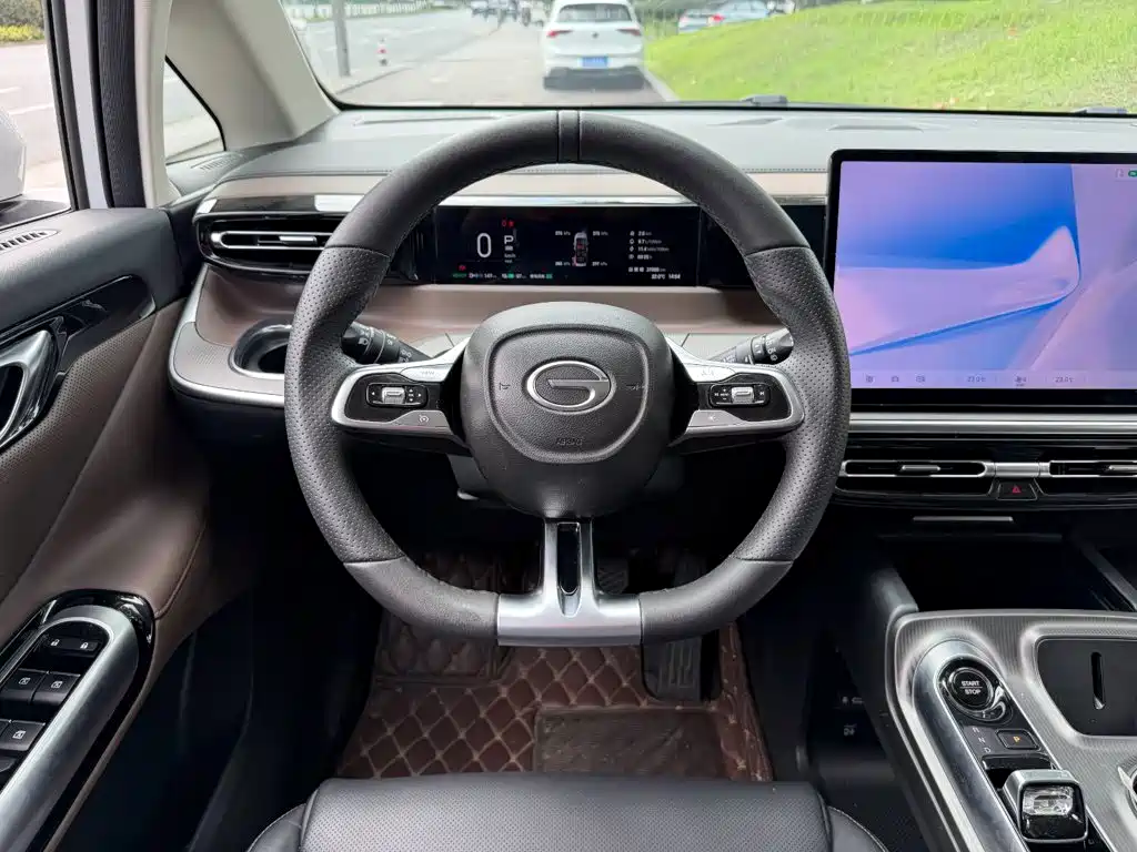 GAC Motor Trumpchi E8 PHEV — миниатюра 14