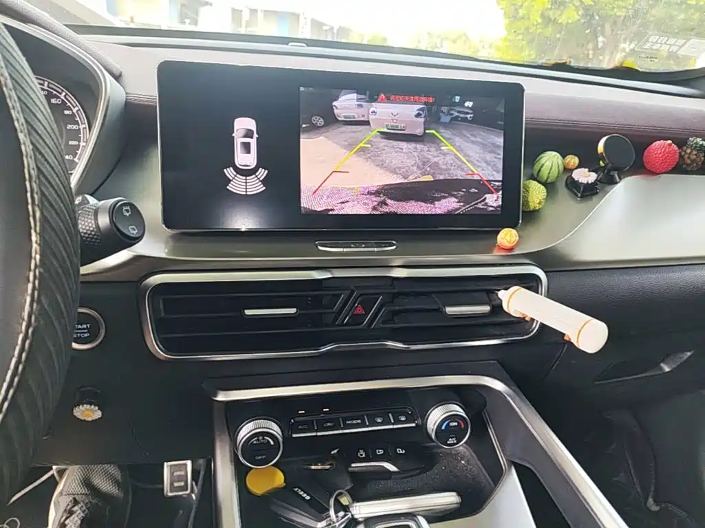 Geely Binyue — миниатюра 13