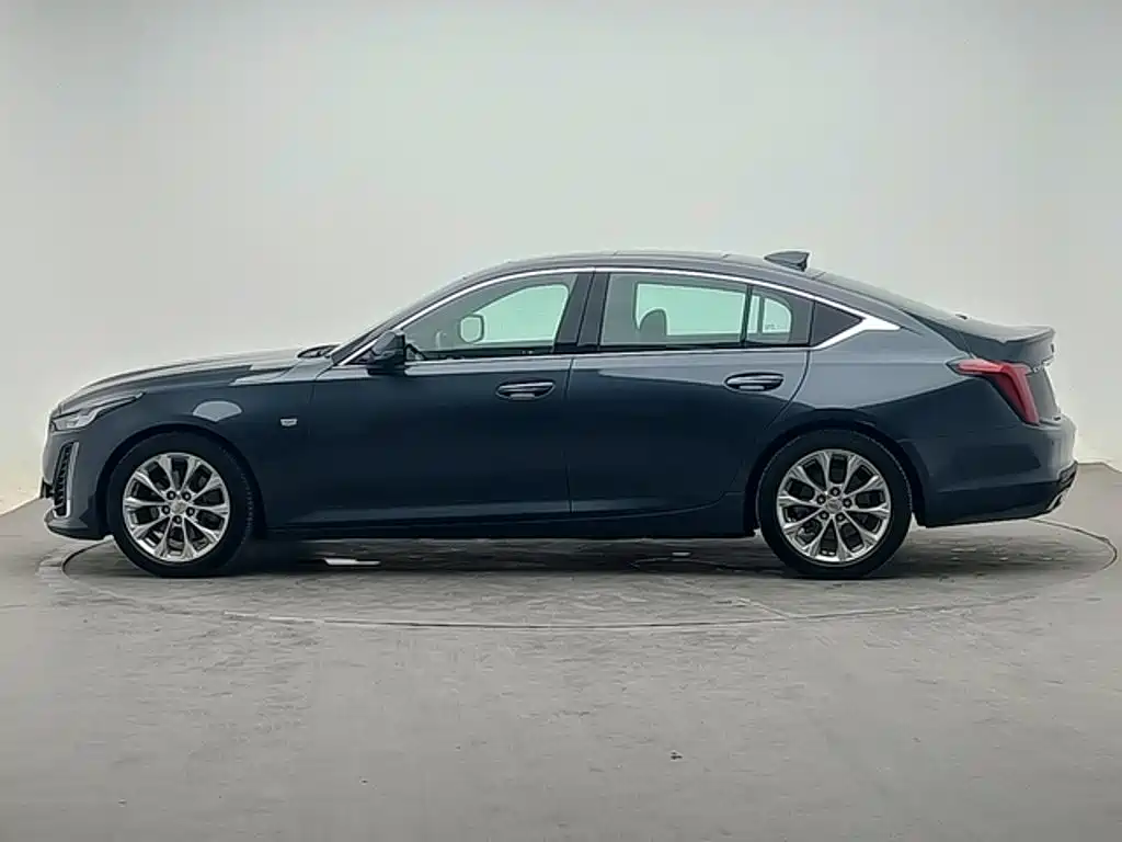 Cadillac CT5 — миниатюра 2