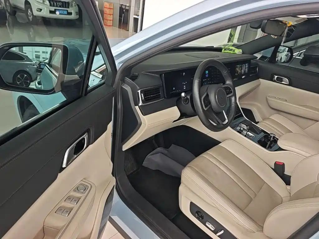Li Auto Li ONE — миниатюра 16