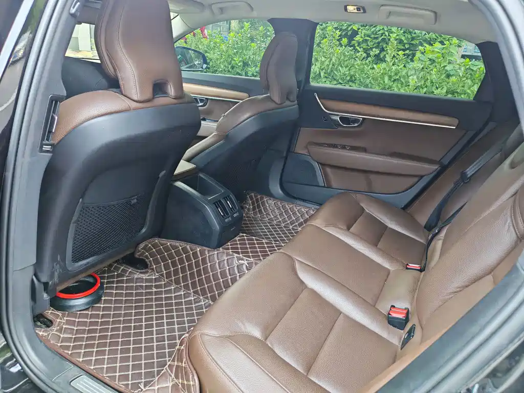 Volvo S90 — миниатюра 6