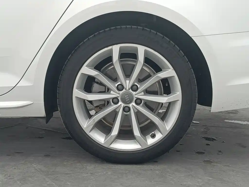 Audi A4L — миниатюра 10