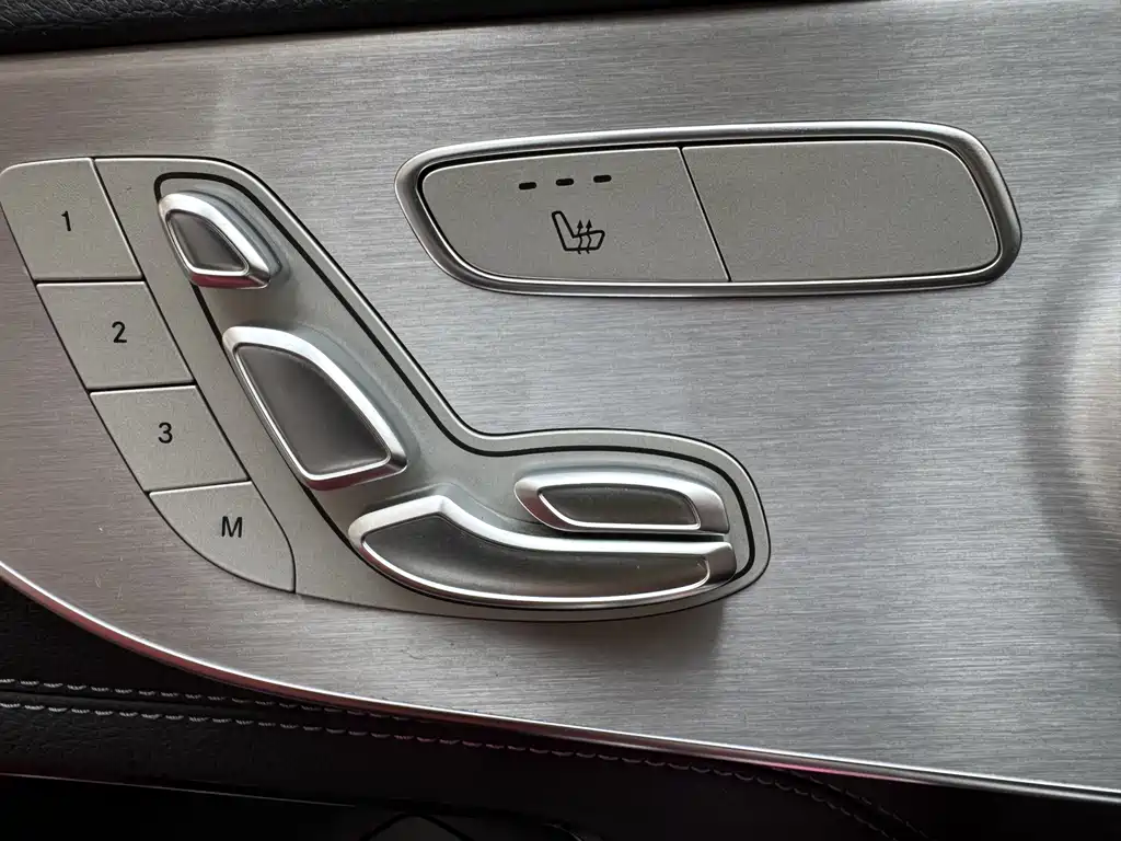 Mercedes-Benz C-Class (Import) — миниатюра 18
