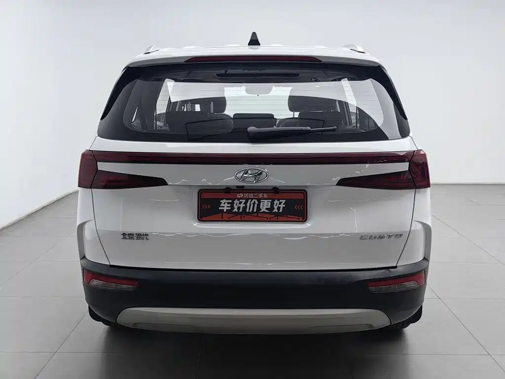 Hyundai Custo — миниатюра 4