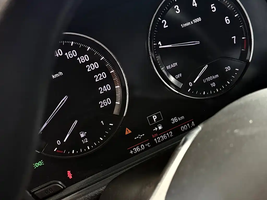 BMW 1 Series 118i Sport Type, фото 6