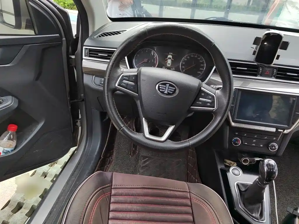 FAW Junpai CX65 — миниатюра 11