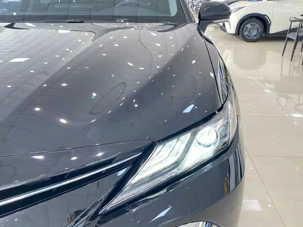 Toyota Camry — миниатюра 15