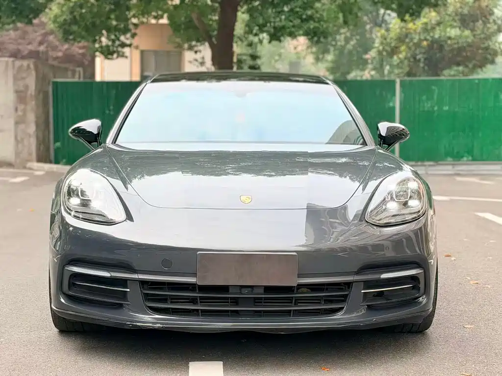 Porsche Panamera — миниатюра 2