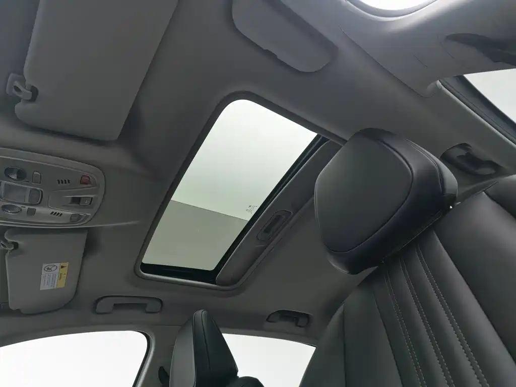 Peugeot 408 — миниатюра 14