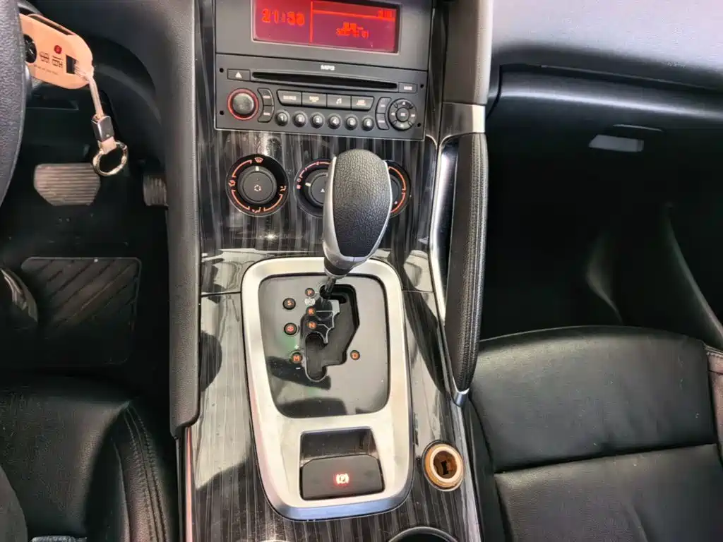 Peugeot 3008 — миниатюра 14