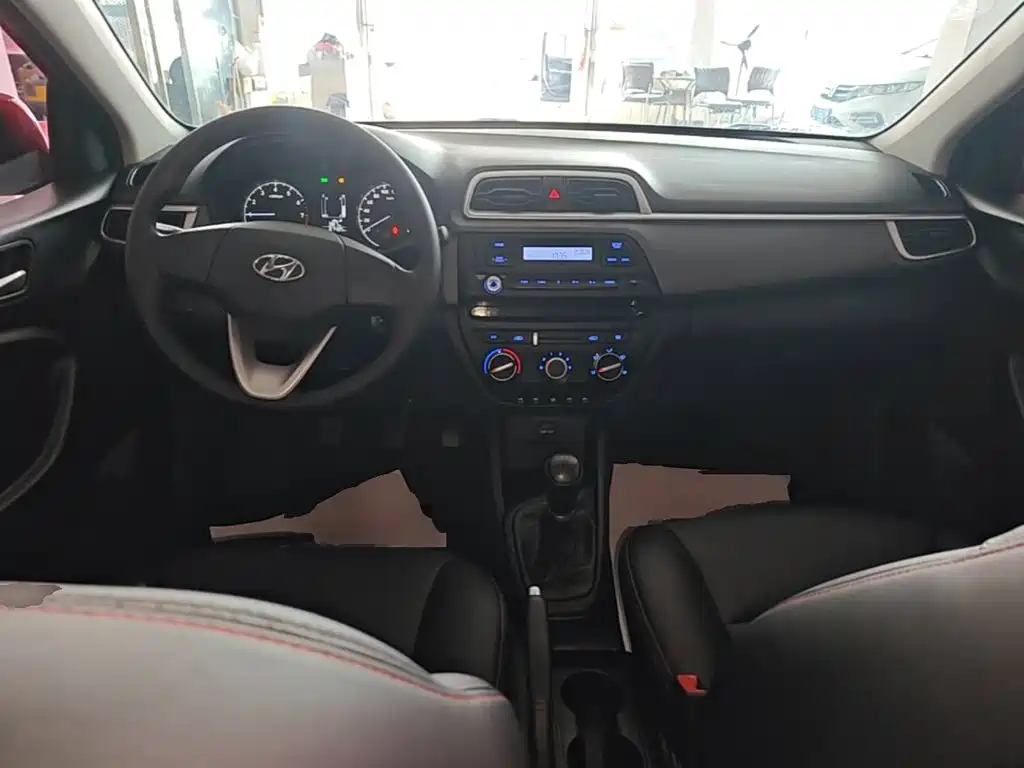 Hyundai Verna — миниатюра 10