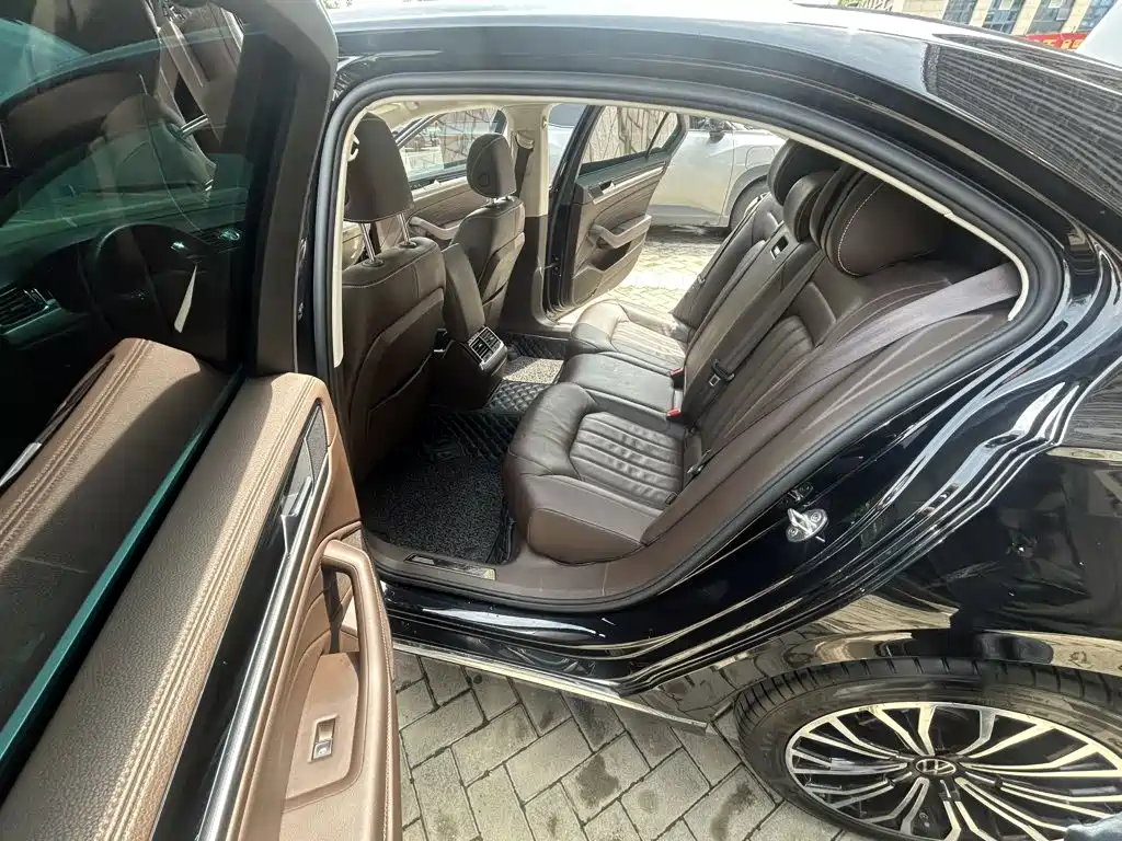 Volkswagen Phideon — миниатюра 6