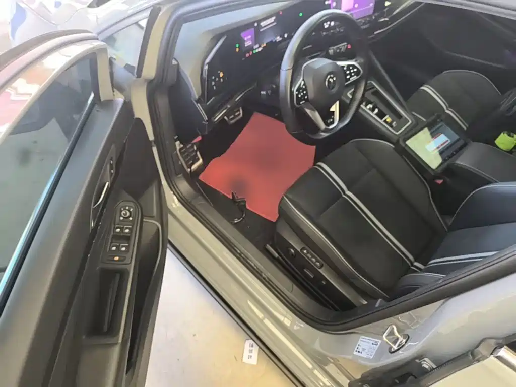 Volkswagen Golf — миниатюра 16