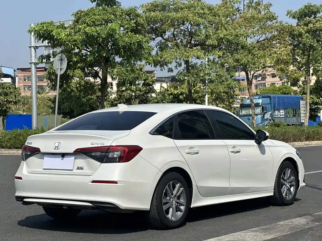 Honda Civic — миниатюра 7