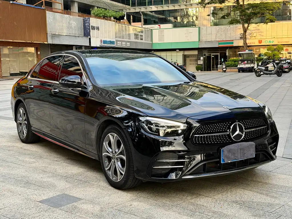 MERCEDES-BENZ E CLASS