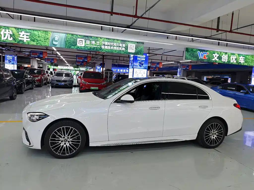 Mercedes-Benz C-Class — миниатюра 3