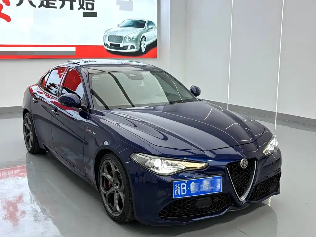Alfa Romeo Giulia — миниатюра 3