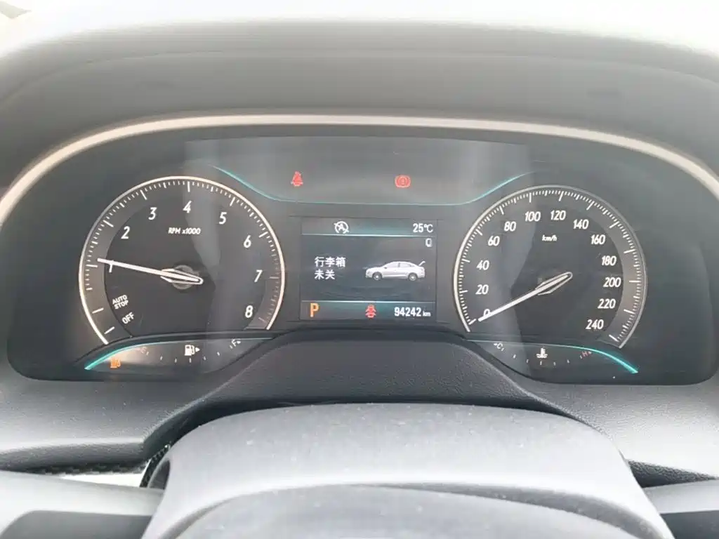 Buick Excelle — миниатюра 16