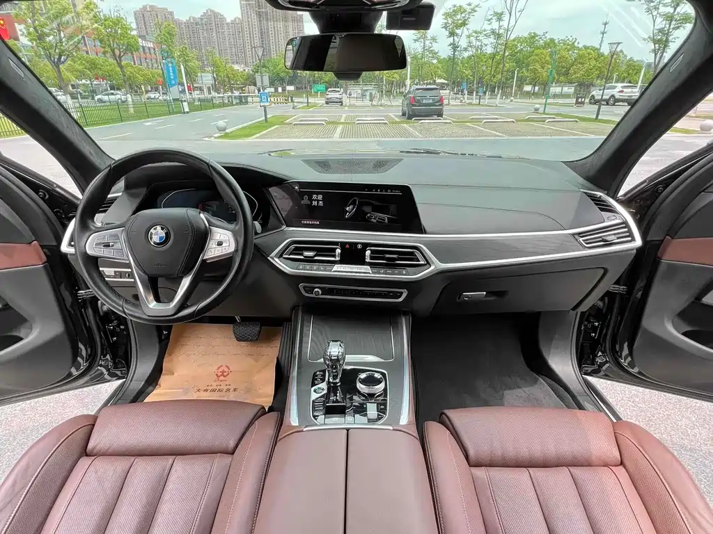 BMW X7 — миниатюра 12