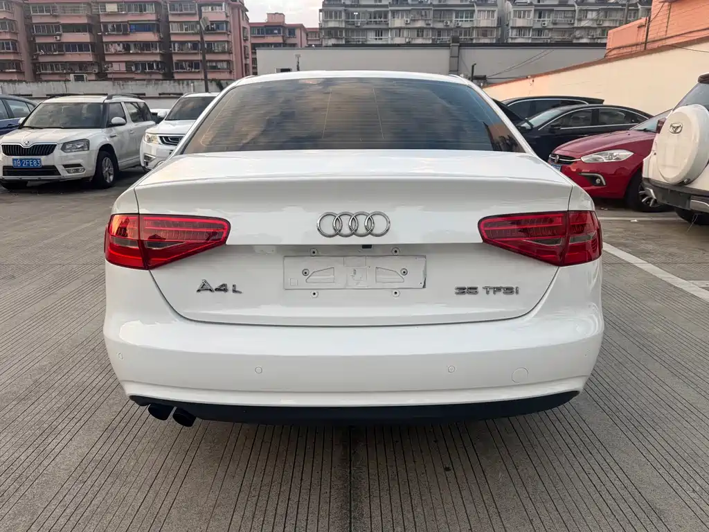 Audi A4L — миниатюра 11
