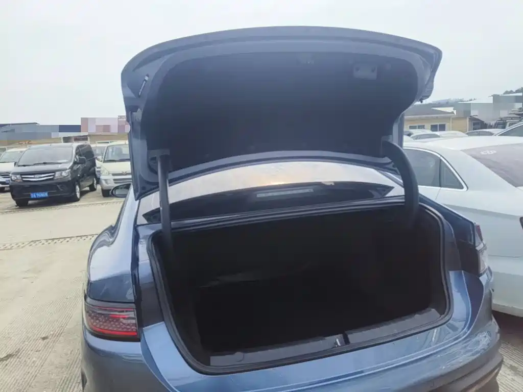 BYD Seal 05 DM-i — миниатюра 19