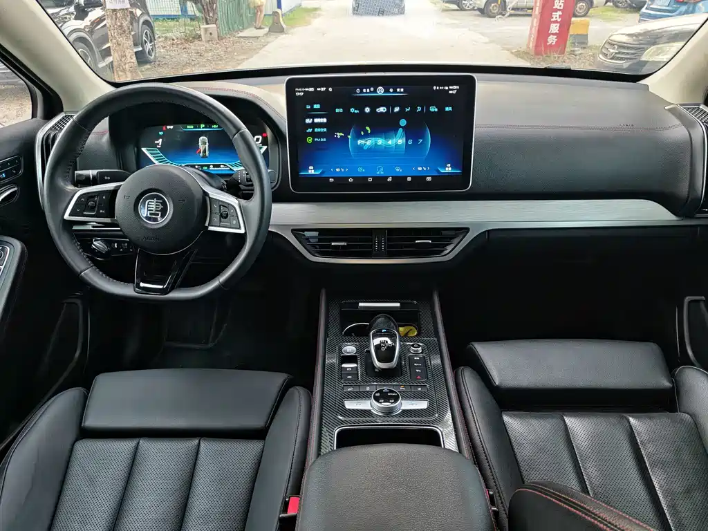 BYD Tang New Energy — миниатюра 16