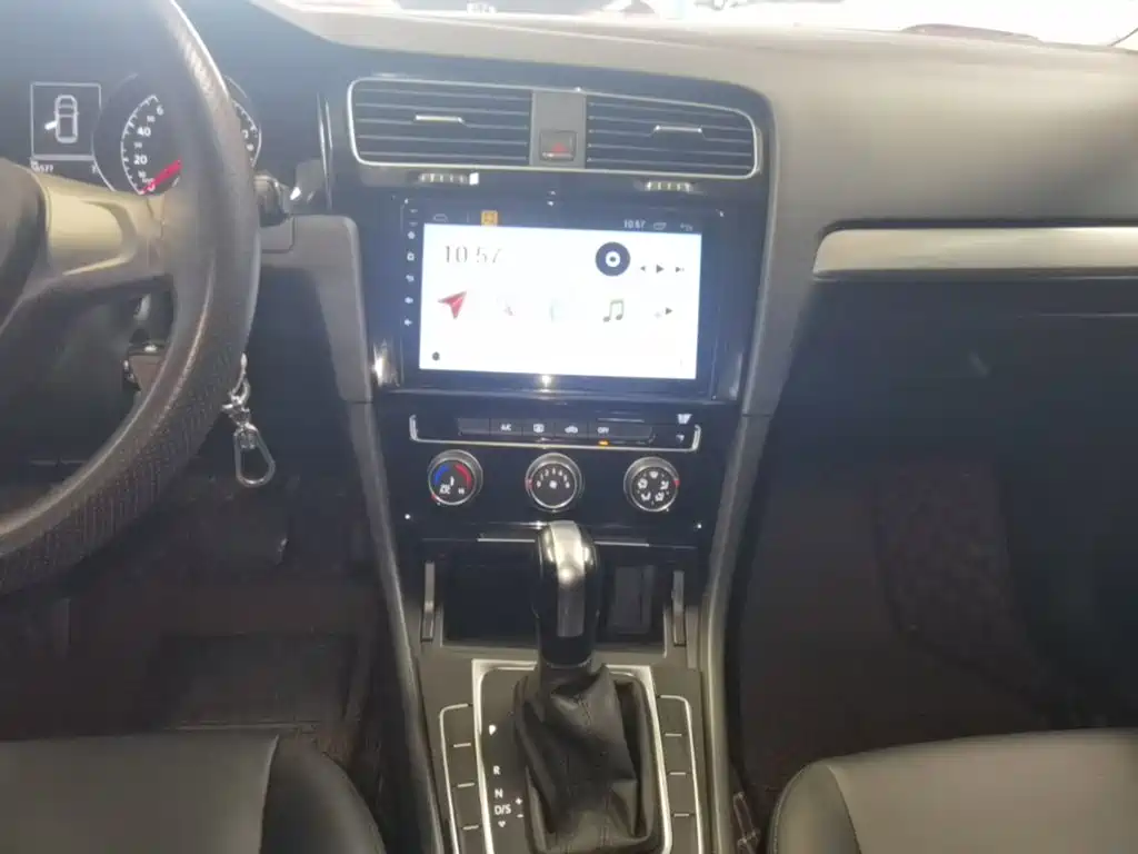 Volkswagen Golf — миниатюра 13