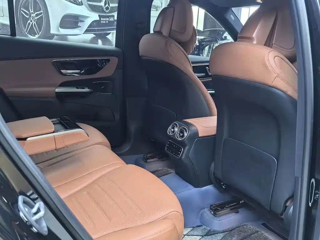 Mercedes-Benz GLC — миниатюра 11