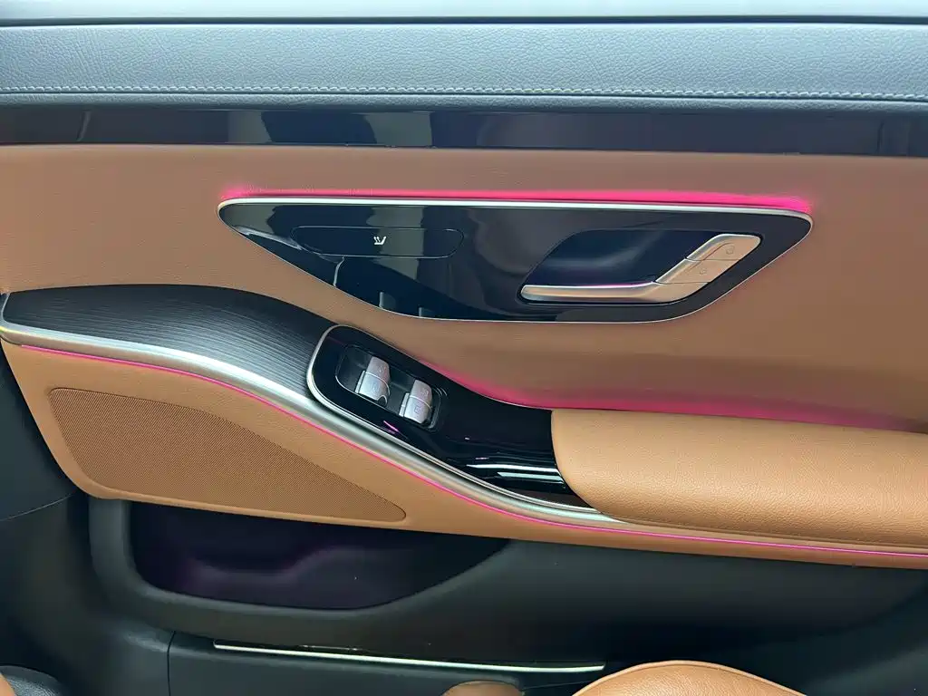 Mercedes-Benz S-Class — миниатюра 37