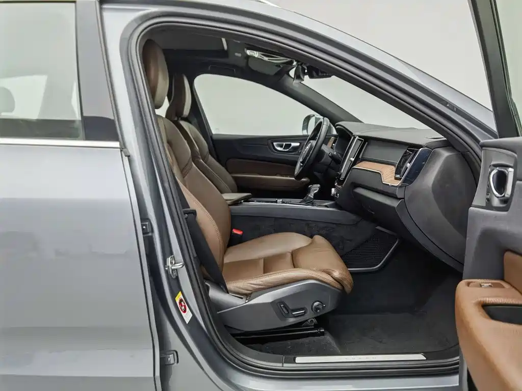 Volvo XC60 — миниатюра 23