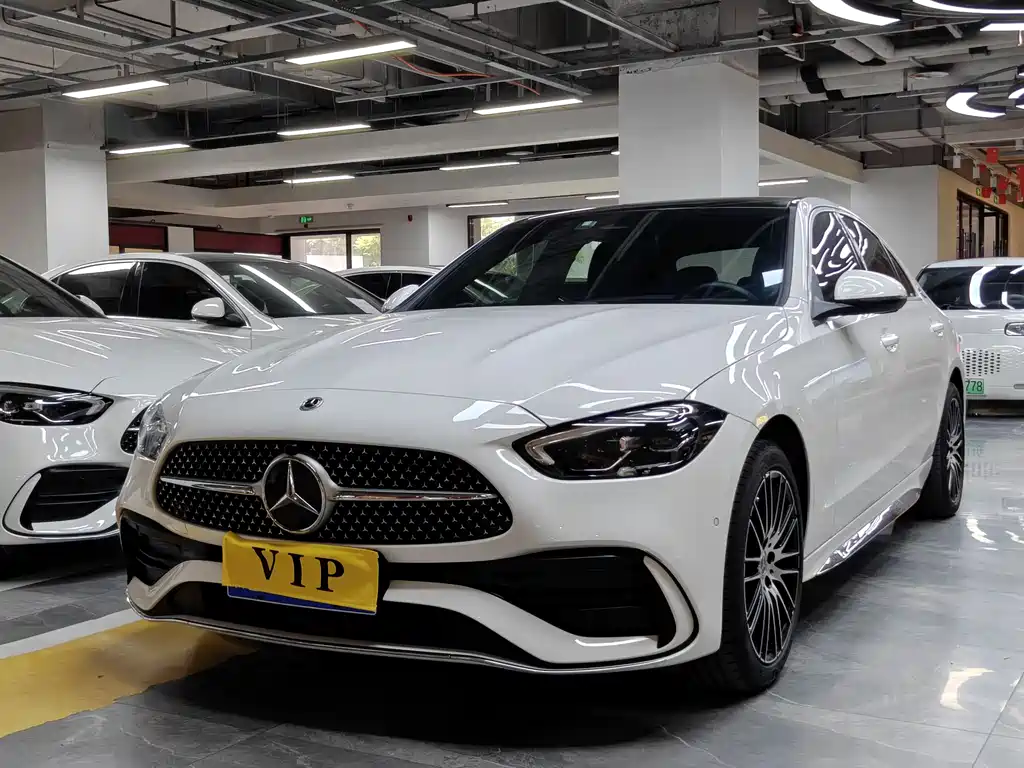 Mercedes-Benz C-Class 2024