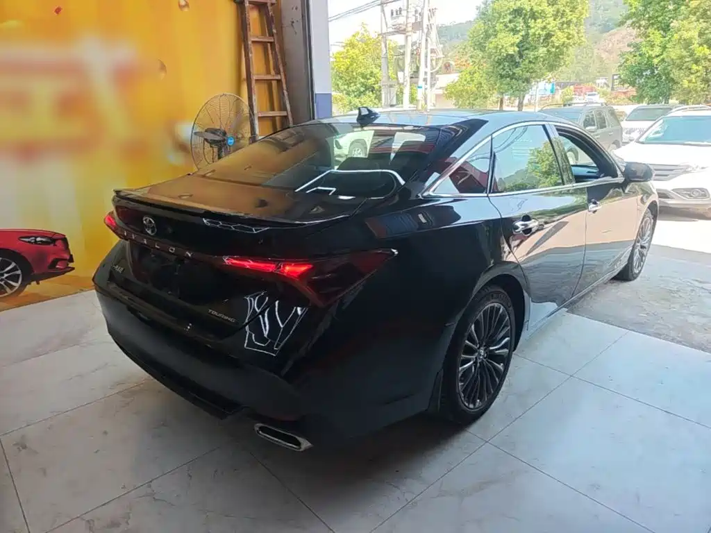 Toyota Avalon — миниатюра 7