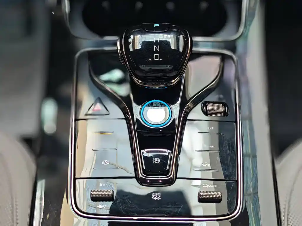 BYD Han — миниатюра 11