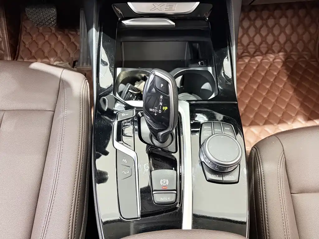 BMW X3 — миниатюра 17
