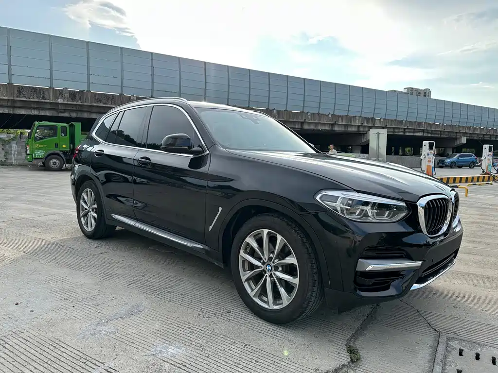 BMW X3 — миниатюра 3