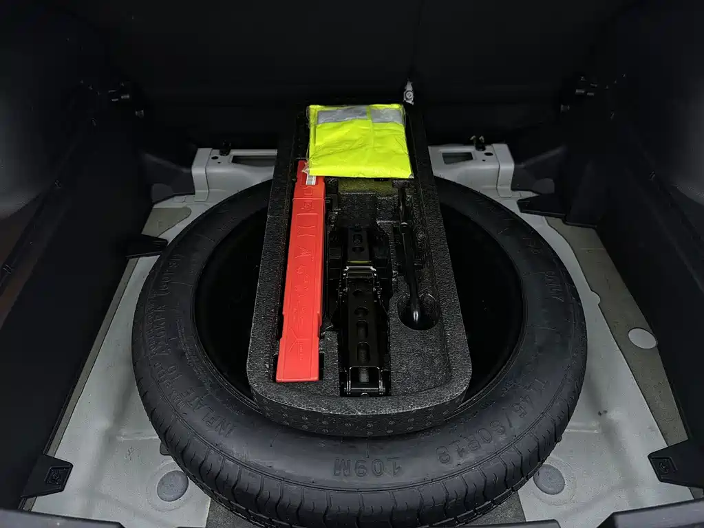 Geely Vision X6 — миниатюра 20
