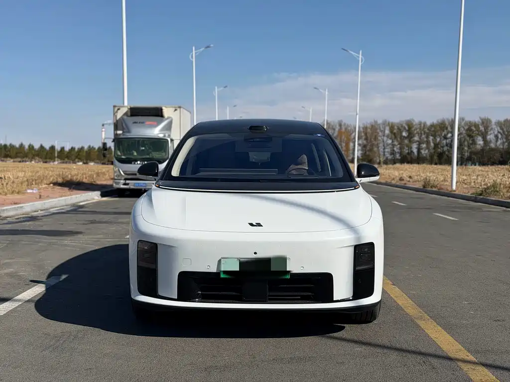 Li Auto Li i8 — миниатюра 2
