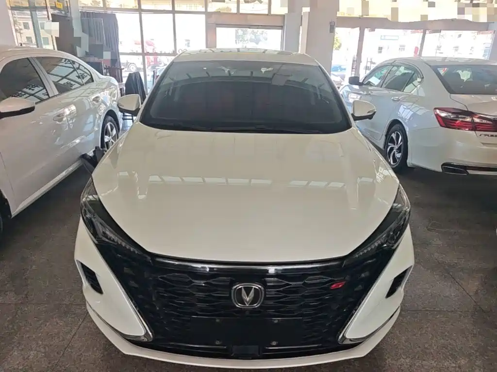 Changan Eado — миниатюра 3