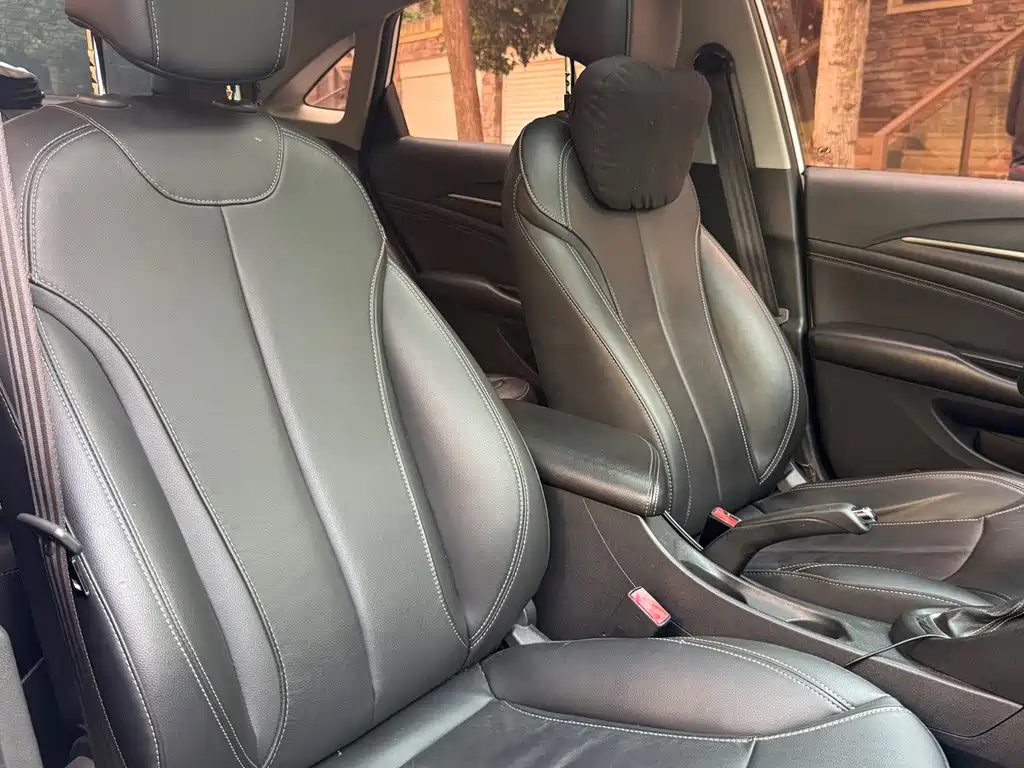 Buick Excelle — миниатюра 10